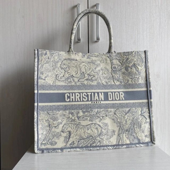 Dior book tote bag, imported canvas, tiger embroidery, tote bag, handbag, shopping bag, 42*32, gray, small size 37*2