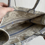 Dior book tote bag, imported canvas, tiger embroidery, tote bag, handbag, shopping bag, 42*32, gray, small size 37*2