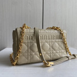 (Inside and outside genuine leather) high-end version dior caro rattan-patterned calfskin CD vintage Montaigne chain messenger bag, large size 25cm, small size 20cm