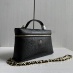 Chanel Top-level 26a lizard-print cowhide handheld makeup bag, LP style, with both interior and exterior genuine leather, rice box bag, chain messenger bag, 19cm