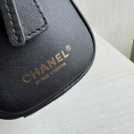 Medium Chanel top-grade 26Bb plain weave cowhide diamond pattern cowhide bowling bag, with inner matte leather, women's shoulder bag, medium size, 32*16