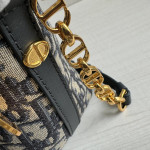 Dior Five-pointed star rice box bag, hobo messenger bag, canvas embroidery, chain, Tengge cracked leather washed sheepskin, shoulder bag, handbag, 22*13