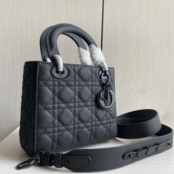 Upgraded version - lambskin suede top-notch! Dior Lady bag, studded, four compartments, CD, matte frosted cowhide, pure black hardware, handheld, crossbody, shoulder bag, new wide shoulder strap (with genuine leather suede lining)