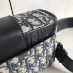 Dior Mini Montaigne Bag 30 Montaigne Mini Box Bag Vintage CD Messenger Bag Wide Shoulder Strap Crossbody Shoulder Bag 17.5*13