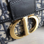 Dior Mini Montaigne Bag 30 Montaigne Mini Box Bag Vintage CD Messenger Bag Wide Shoulder Strap Crossbody Shoulder Bag 17.5*13