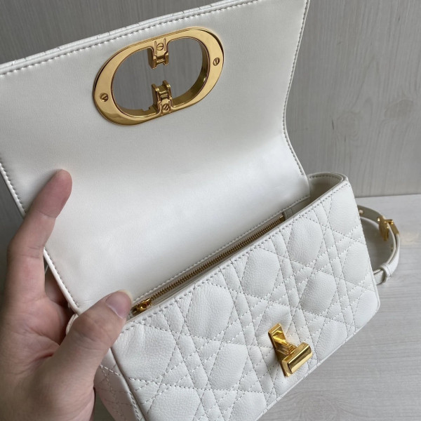 Dior Cargo Vintage Chain Crossbody Shoulder Bag, Small 20cm, Large 25cm, CD Montaigne, Vintage, Chain Crossbody Shoulder Bag, Small 20cm, Large 25cm