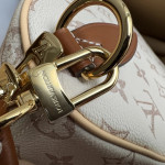 Imported fabric, steel hardware, LV monogram, sand dune color, color-blocked leather, small size 25cm, pillow bag, handbag, shoulder bag