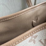 Top-level LV classic dune-colored vintage handbag NF beach bag women's bag, featuring flower material and cowhide patchwork, double-sided design, mother-daughter bag, women's shopping bag, shoulder handbag, medium size 32*29