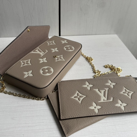 LV felici envelope style embossed leather chain messenger bag three-piece set three-in-one bag women's bag woc style clutch bag card bag messenger bag 21*12