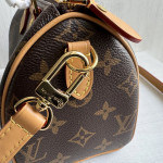 LV nano large sp 20cm aged yellow leather patchwork leather phone bag Boston bag mini pillow bag messenger bag