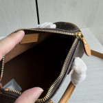 LV nano large sp 20cm aged yellow leather patchwork leather phone bag Boston bag mini pillow bag messenger bag